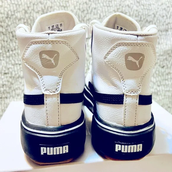 Woman’s Puma Platforms - Picture 7 of 12